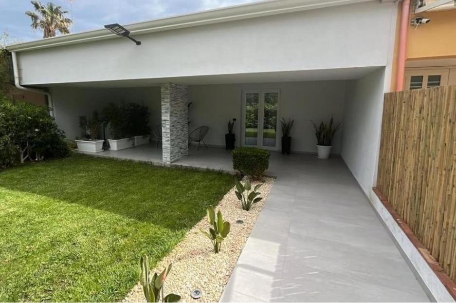 I Mori Di Brucoli Villa Exterior photo